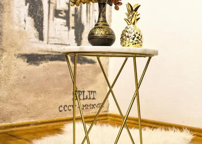 스플릿 시어터 아파트먼트 아파트 스플리트