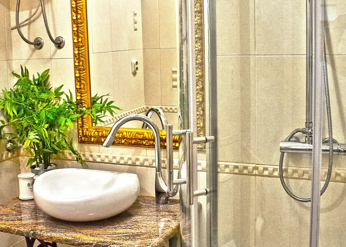 아파트 스플릿 시어터 아파트먼트 *