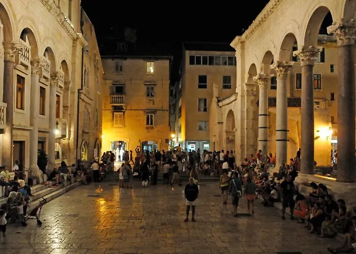 Appartamento Theatre